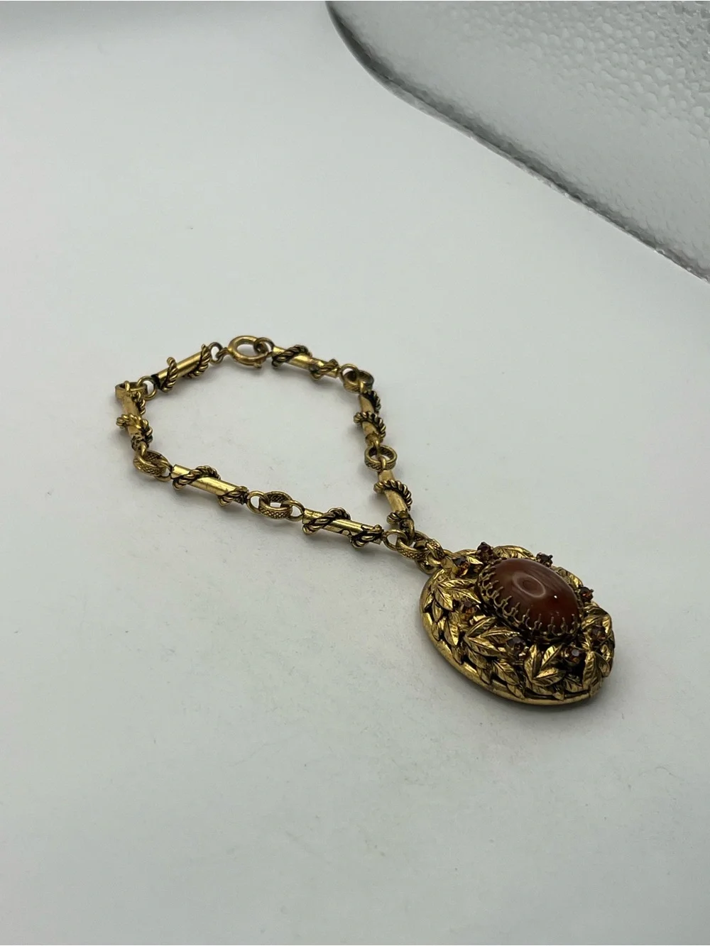 Victorian revival brown cabochon gold tone leaf rhinestone bracelet vintage